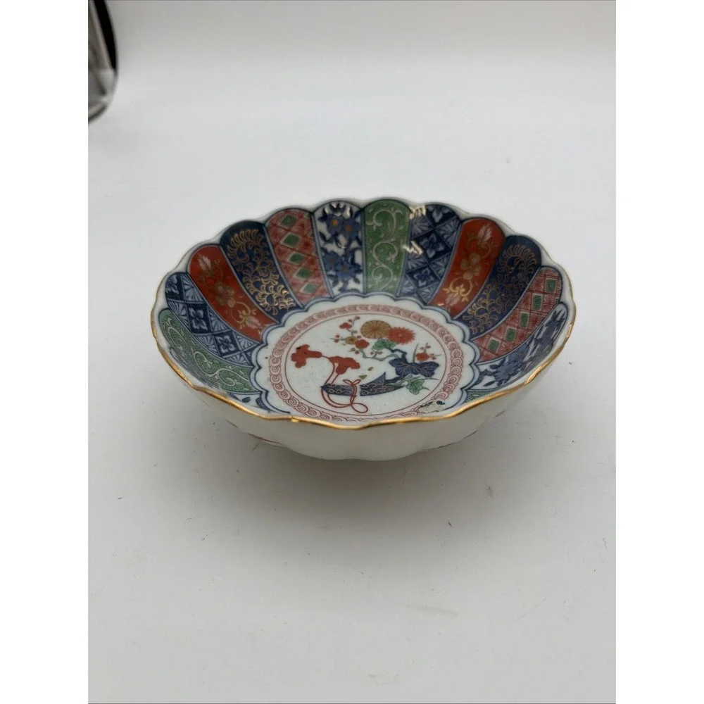 antique Japanese Imari-style Arita porcelain bowl